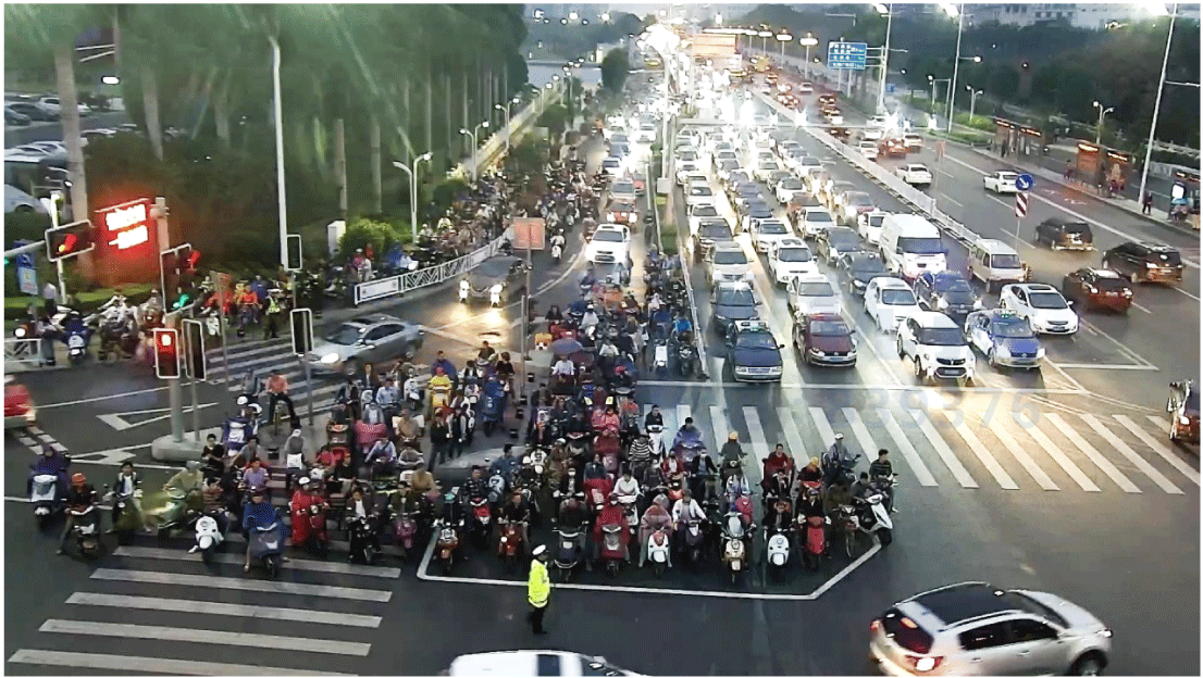 圖8 東進口非機動車進入前置待行區(qū)