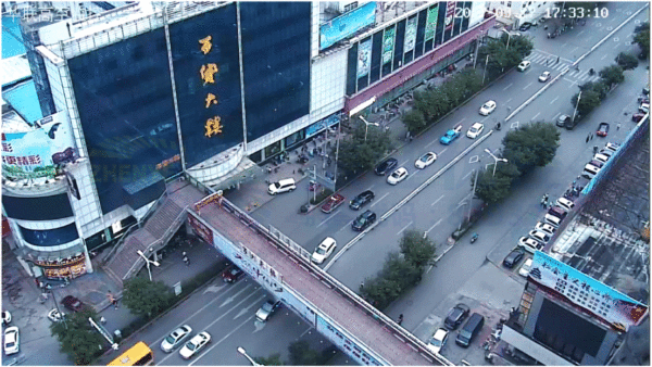 圖13 排隊長度平均120米，只需等一次紅燈就能通過路口（優(yōu)化后）