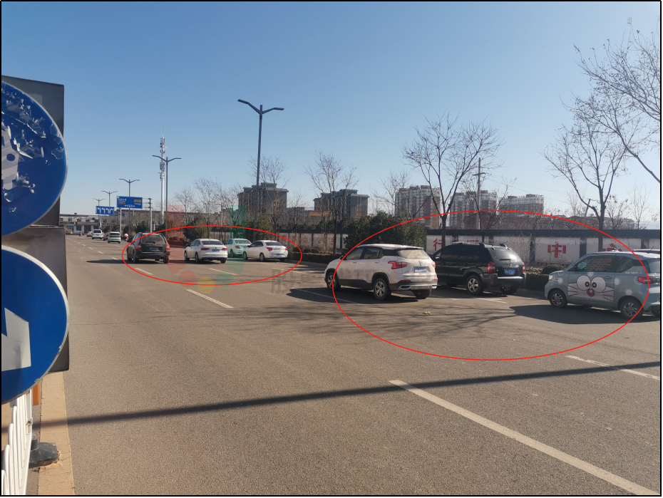 圖2 藝苑街違?，F(xiàn)象嚴重